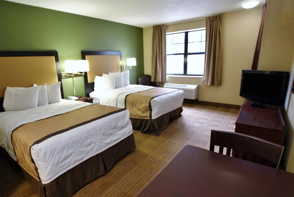 Extended Stay America Suites - Milwaukee - Waukesha Bagian luar foto